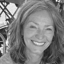 Kathrin Franckenberg, Point Zero Painting Trainerin, Künstlerin und Coach, leitet Kreativitäts-Workshops und ist Europas einzige autorisierte Trainerin von Michele Cassou.