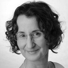 Karin Ortner-Willnecker, Dr. phil. und Dipl.-Psych., spezialisiert auf Traumatherapie, Lebensübergänge und Hochsensibilität, bietet Workshops und Fragestunden in ZIST und online an.