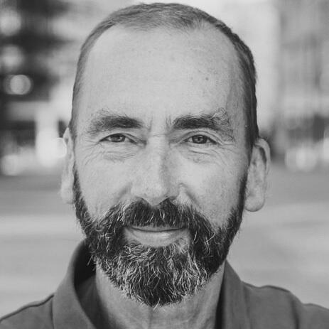 Dr. Klaus Horn ist zertifizierter Lehrtrainer für Systemaufstellungen (DGfS), anerkannter Lehrcoach des Deutscher Coaching Verband sowie anerkannter Mastertrainer für Systemaufstellungen Infosyon.