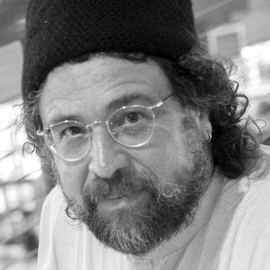 Geboren in Brasilien, ist Sérgio Veleda Reichianischer Therapeut, Dichter, Schriftsteller und Meditationslehrer. Sérgio Veleda und ist seit 1992 in der SAT Schule von Claudio Naranjo in Brasilien tätig.