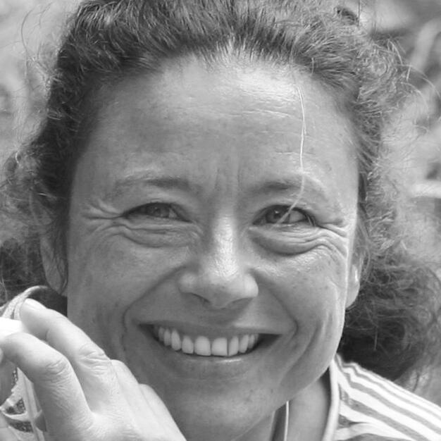 Maja Buentig-Ludwig absolvierte eine Ausbildung in der Feldenkrais-Methode bei Bruria Milo, Edward Dwelle, Alison Rapp, Carl Ginsburg, Angel De Bennedetto, Myriam Pfeffer und Roger Russell. Anschließende Advanced Trainings bei Eli Wadler. Weiterbildung Somatic Experiencing bei Peter Levine und Larry Heller.